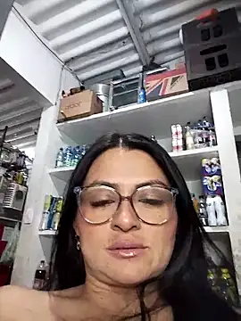 Linda Lars online show from 10.29.25