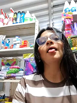 Linda Lars online show from 11.28.25