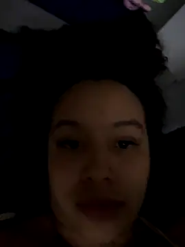 Snapshot of MarieLeon chatting on 09.29.25 MarieLeon online show from 09.29.25