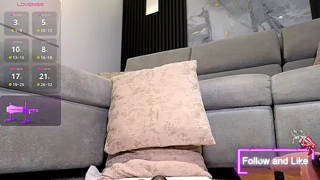 anellejones online show from 11.07.25