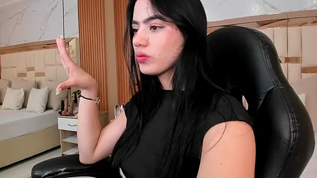 ariel jonees online show from 10.02.25