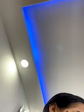 ariel jonees online show from 11.12.25