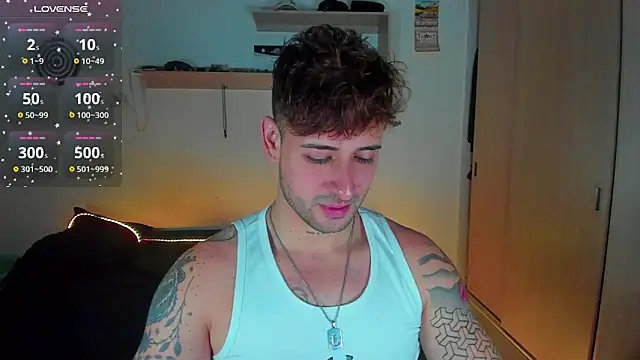 Snapshot of Ares_blue chatting on 01.09.26 Ares blue online show from 01.09.26