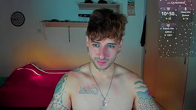 Snapshot of Ares_blue chatting on 01.14.26 Ares blue online show from 01.14.26