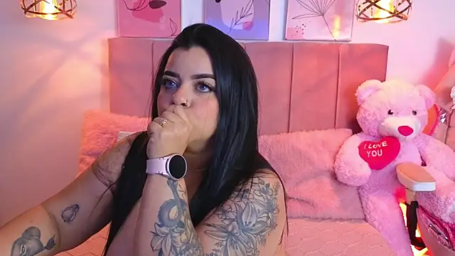 MiahJoness online show from 03.19.25