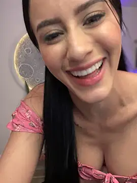 Snapshot of SarahhSmitth1 chatting on 03.19.25 SarahhSmitth1 online show from 03.19.25