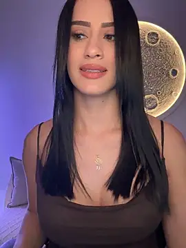 Snapshot of SarahhSmitth1 chatting on 11.08.25 SarahhSmitth1 online show from 11.08.25