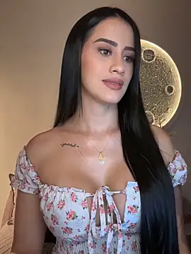 Snapshot of SarahhSmitth1 chatting on 11.26.25 SarahhSmitth1 online show from 11.26.25