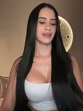 Snapshot of SarahhSmitth1 chatting on 12.04.25 SarahhSmitth1 online show from 12.04.25