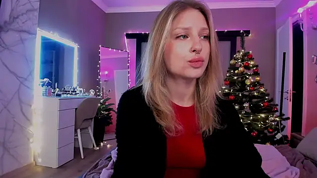 Snapshot of lilyvibe chatting on 12.29.24 lilyvibe online show from 12.29.24