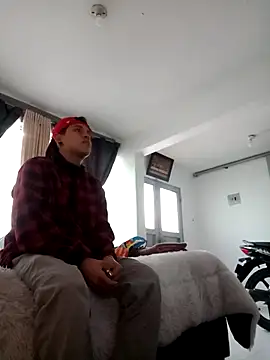 Snapshot of Ssan25 chatting on 10.07.25 Ssan25 online show from 10.07.25