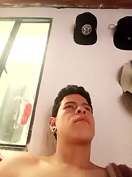 Snapshot of Ssan25 chatting on 03.28.26 Ssan25 online show from 03.28.26