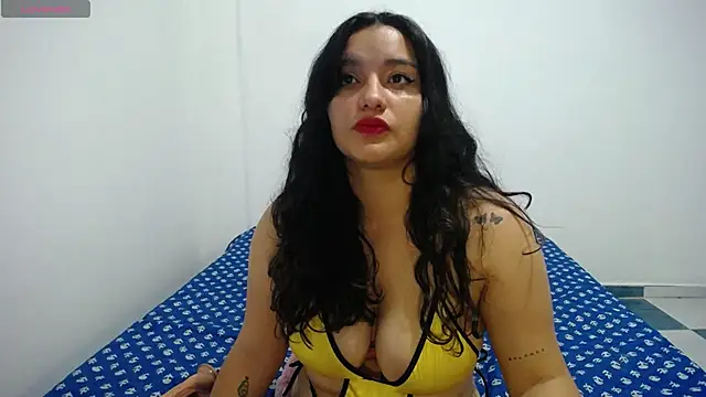 Laurenkenner  online show from 12.18.24