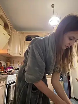 Snapshot of sweety_secret_ chatting on 12.18.24 sweety secret  online show from 12.18.24