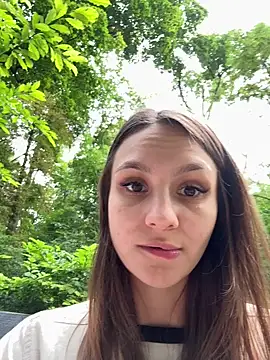 Snapshot of sweety_secret_ chatting on 09.12.25 sweety secret  online show from 09.12.25