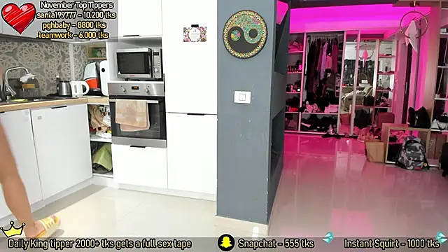 AmySuperHeroes online show from 11.21.25