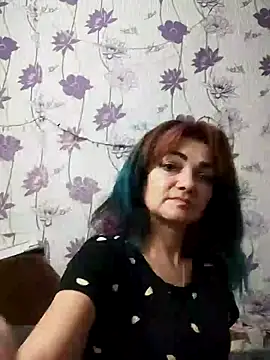 Snapshot of SweetLeila40 chatting on 12.28.24 SweetLeila40 online show from 12.28.24