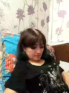 Snapshot of SweetLeila40 chatting on 01.24.25 SweetLeila40 online show from 01.24.25