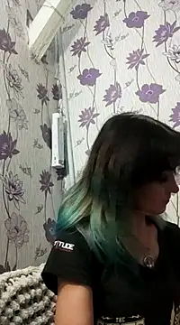 Snapshot of SweetLeila40 chatting on 02.27.25 SweetLeila40 online show from 02.27.25