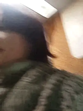 Snapshot of SweetLeila40 chatting on 11.02.25 SweetLeila40 online show from 11.02.25