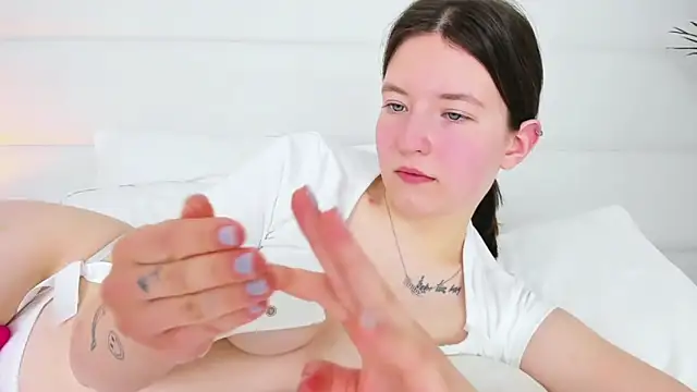 MoonAngelic online show from 03.13.25