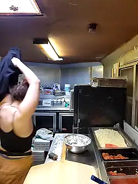 Snapshot of lavenderdelights chatting on 01.22.25 lavenderdelights online show from 01.22.25