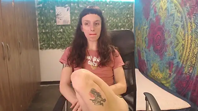 Snapshot of BurningVenus12 chatting on 11.08.25 BurningVenus12 online show from 11.08.25