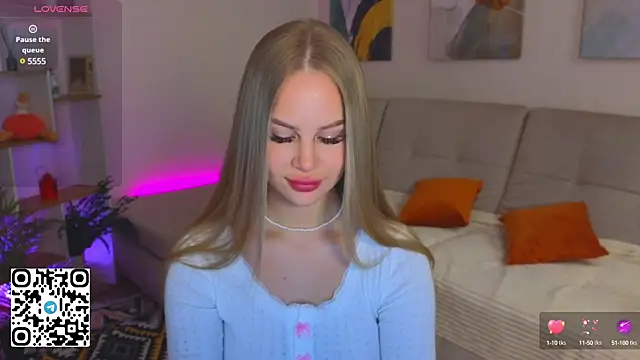 CassieMurr online show from 02.07.25