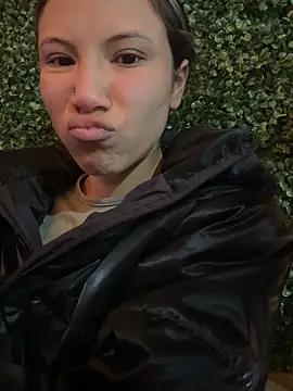 avans 15 online show from 10.30.25