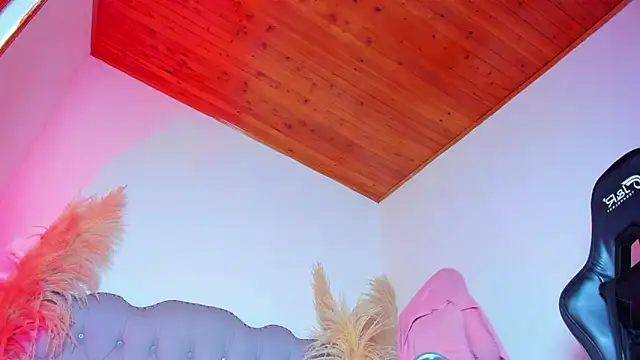 Tahiraa  online show from 04.01.26