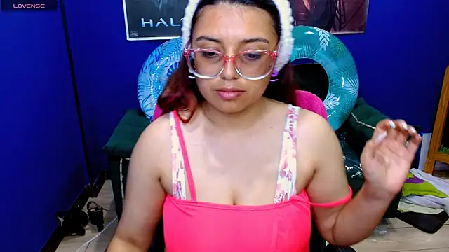 X CHERRY XX online show from 03.17.25