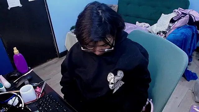 X CHERRY XX online show from 07.05.26
