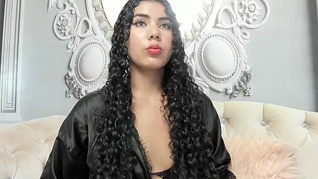 Snapshot of joselyn_sexy_ chatting on 01.15.25 joselyn sexy online show from 01.15.25
