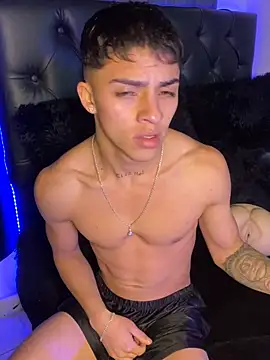 James1lee  online show from 01.15.25