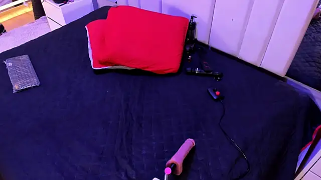 ivannabellini online show from 04.19.26