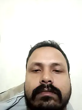 Snapshot of Aabhinashh chatting on 10.31.25 Aabhinashh online show from 10.31.25