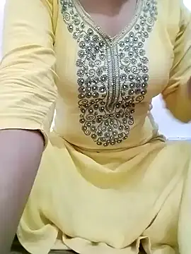 Arohi is Live online show from 12.26.24