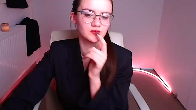 Josephine jo online show from 02.07.25