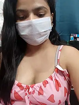 Snapshot of Myloveurvi chatting on 06.29.26 Myloveurvi online show from 06.29.26