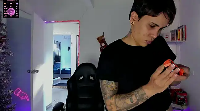 ZhoeStrong online show from 01.06.25