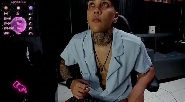 ZhoeStrong online show from 02.08.25