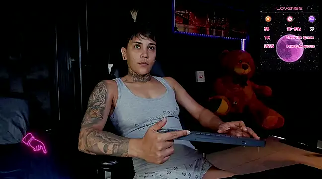 ZhoeStrong online show from 02.23.25