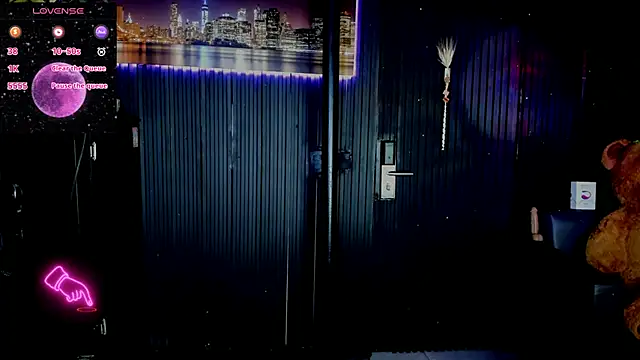 ZhoeStrong online show from 03.10.25