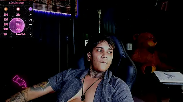 ZhoeStrong online show from 03.10.25