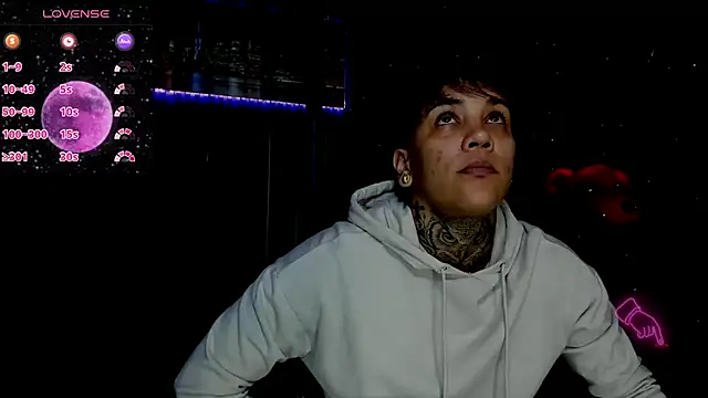 ZhoeStrong online show from 03.18.25