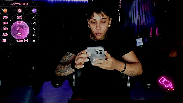 ZhoeStrong online show from 03.22.25