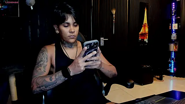 ZhoeStrong online show from 09.09.25