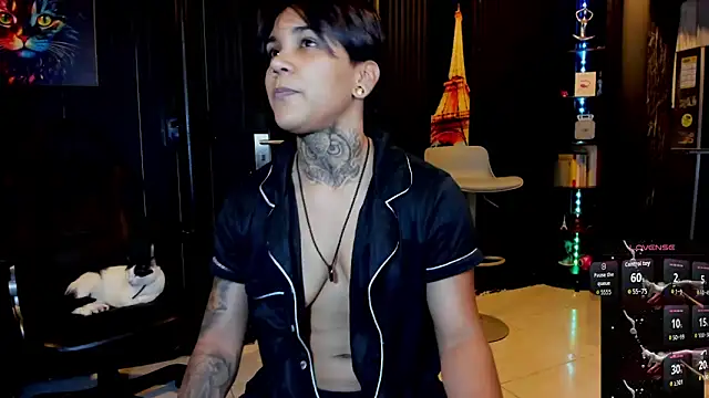 ZhoeStrong online show from 10.11.25