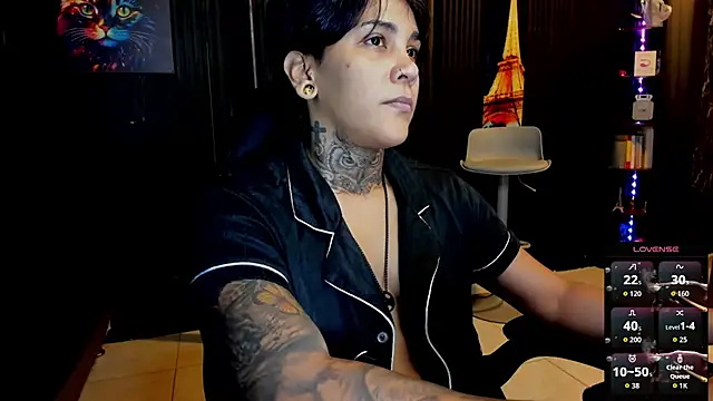 ZhoeStrong online show from 10.13.25