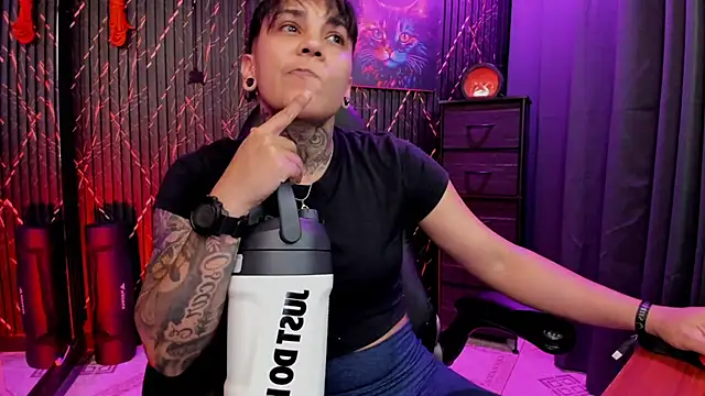 ZhoeStrong online show from 02.22.26